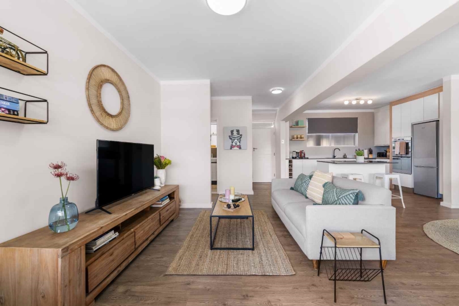 To Let 2 Bedroom Property for Rent in Green Point Western Cape